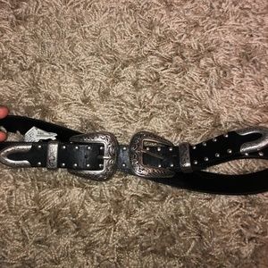 XS/S BLACK FOREVER21 BELT W SILVER ENGRAVED BUCKLE